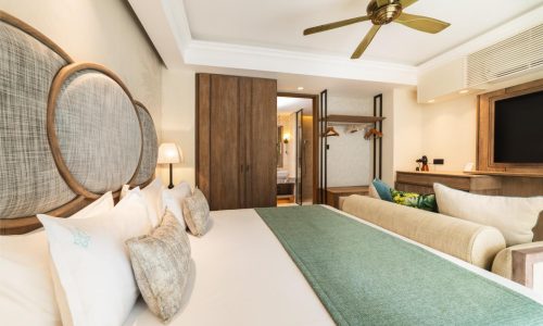 Family Luxury Suite Pool Villa bedroom